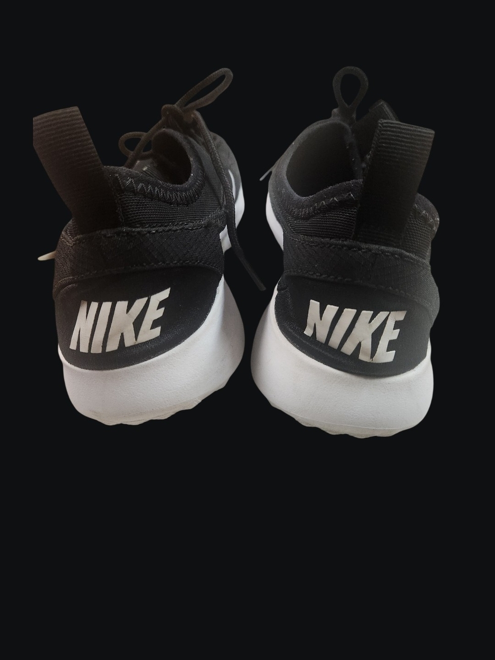 Nike Black and White Running Sneakers - Picture 7 of 9